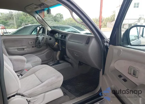 2004 Toyota Tacoma Prerunner V6 из США, поврежденный, VIN 5TESN92N24Z332986